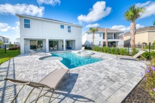 Vibrant Home With Private Pool, Pool Table Near Disney With Waterpark & Resort Access At Encore Resort - 7707Gr - 1