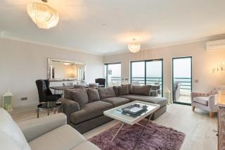 Seaview & Sunsets Apartment - 6