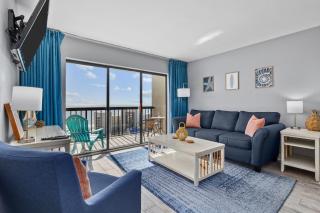 Cottage By the Sea! Renovated Condo with Ocean Views! - Myrtle Beach - 0
