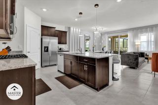 5 Bedrooms- 5 Bathrooms- Solterra 7622 Ol - Davenport - 4