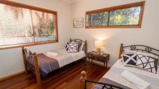 Picnic Cottage, Lovely Home Near The Beach - Picnic Bay - 1