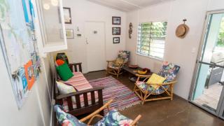 The Butterfly House, Beautiful Home Near The Beach - Horseshoe Bay - 3