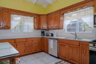 DD'S Vacation Property - 1