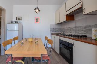 Apartment Asja - Ivan Dolac - 2