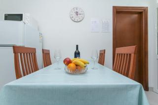 Apartments by the sea Brela, Makarska - 20778 - 1