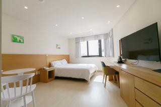 BK Hotel Jeju - Seogwipo - 3