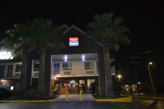 Travelodge by Wyndham San Antonio Lackland AFB North - San Antonio - 3