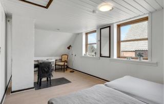 4 Bedroom Gorgeous Home In Aakirkeby - 5