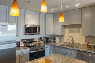 Stunning Resort Low Floor Condo! Sleeps 8! Steps 2 Beach & Restaurants! by Dolce Vita Getaways PCB - Panama City Beach - 5