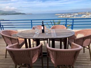 Ático con Terraza y Aire Acondicionado, Cerca de la Playa - ES-228-27 - 0