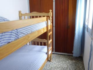 Ático céntrico renovado con gran terraza a solo 100m de la playa del Puerto - ES-228-34 - Llança - 7