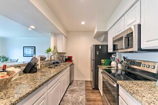 Walk to Baylor University: Waco Townhome - 3