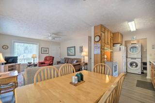 Cozy Oak Island House Less Than 1 Mi to Beaches! - Oak Island - 4