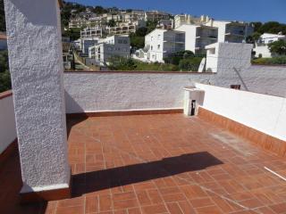 PINEDA H - Ático dúplex con vistas al mar, cerca de la playa del Cau del Llop. - ES-228-53 - Llança - 4