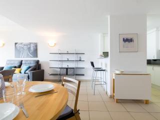 PI I SUNYER 2-B -Apartamento amplio y luminoso en el centro de Roses, delante del mar, con vistas al mar. - ES-228-118 - 2