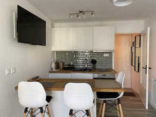 Appartement rénové à 20m de la plage, balcon exposé Sud, garage privé - Perros-Guirec - FR-1-368-377 - Perros-Guirec - 4