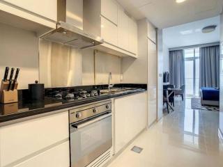 Luxury Living - Amazing Studio in Artesia Damac Hills - Dubai - 3