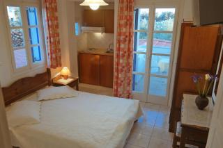 Mina's Studios in Naxos Island - Agios Prokopios - 1