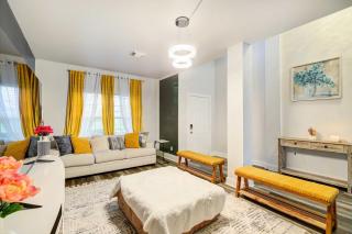 Spacious Houston Home w/ Private Yard & Fire Pit! - 6