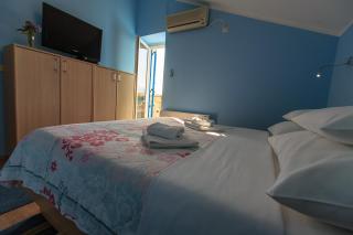 Apartments and Rooms Drago - 9
