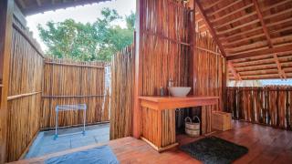 Lihaga Island & Beach Club - Serai - 2