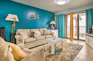 Walk to Beach Ocean-View Galveston Condo! - Galveston - 4