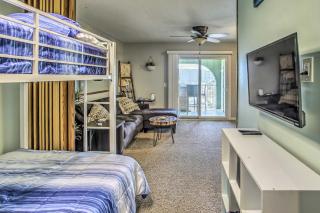Cozy Carolina Beach Condo with Ocean Views! - Carolina Beach - 1