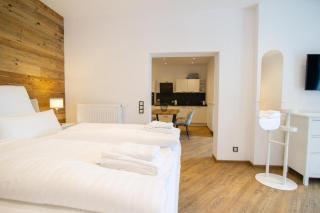 Schiefer Suite Hotel & Apartments - 2