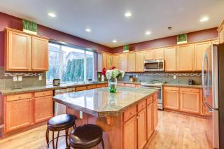Spacious Kent Home Near SeaTac Airport with Patio - Kent - 2
