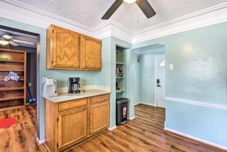 Centrally Located Home - 7 Miles to Siesta Key! - Sarasota - 2