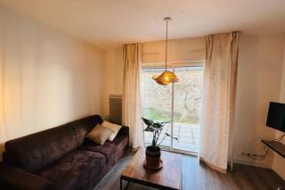 Spacious and very central apartment with garden - 6