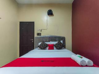 RedDoorz at Pacet Mojokerto - Mojokerto - 6