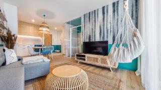 Aura 40, Sun & Snow - 9