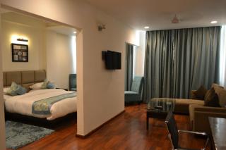 Sobti Continental Bareilly - Bareilly - 1