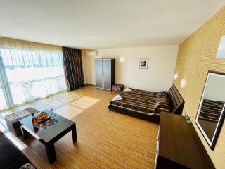 At the American's Hotel - Pomorie - 1