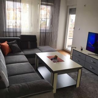 Apartman Jaca - Tuzla - 0