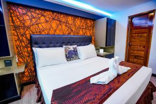 ClockWorkOrange Luxury Suites - 2