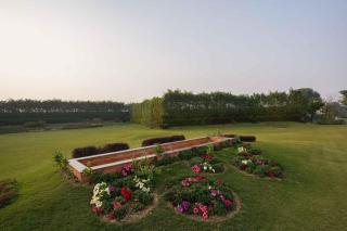 Luxury Farmhouse Stay, Pure Vegetarian- Santushti Farm, NCR - 5
