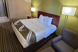 Quality Inn & Suites Columbia I-70 - Columbia - 5