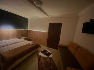 Hotel Lido - Pristina - 1