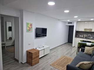 OLIMP Sea View Apartments - The Sunny Apartment - 7