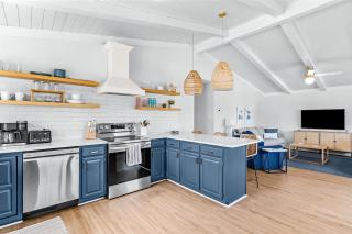 Golden Oasis - Oak Island - 4