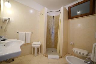 Hotel Scoglio Del Leone - Zambrone - 9