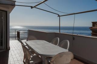 Be Your Home - Appartamento 4 camere sul Mare scesa al mare privata - Santa Marinella - 1