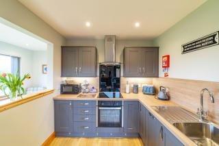 Roe Deer Lodge with Hot Tub - Cray - 7