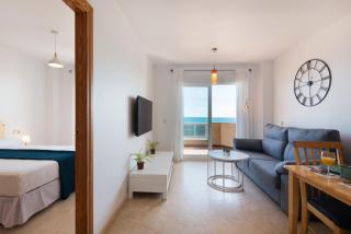 PRIVILEGE OF THE SEA, 1st Line Carvajal Beach- Fuengirola 3rd floor - Fuengirola - 4