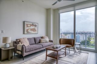 Brickell 2br w gym pool wd nr City Center MIA-42 - Miami - 0
