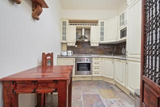Rose Antique Apartment - Prague - 9