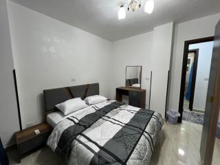 Cheap and Fancy apartment - 3