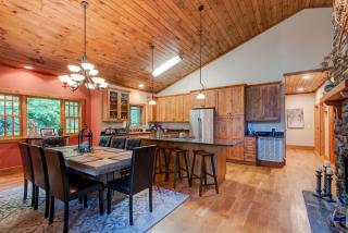 High On Cloud Nine - Blowing Rock - 3